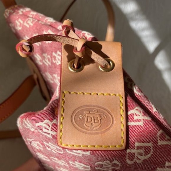 Dooney & Bourke Vintage Plum Bag - Picture 9 of 11